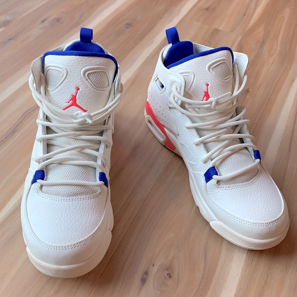 Jordan Fltclb 91, Youth Sz 7, Basketball sneakers, White with racer pink/blue